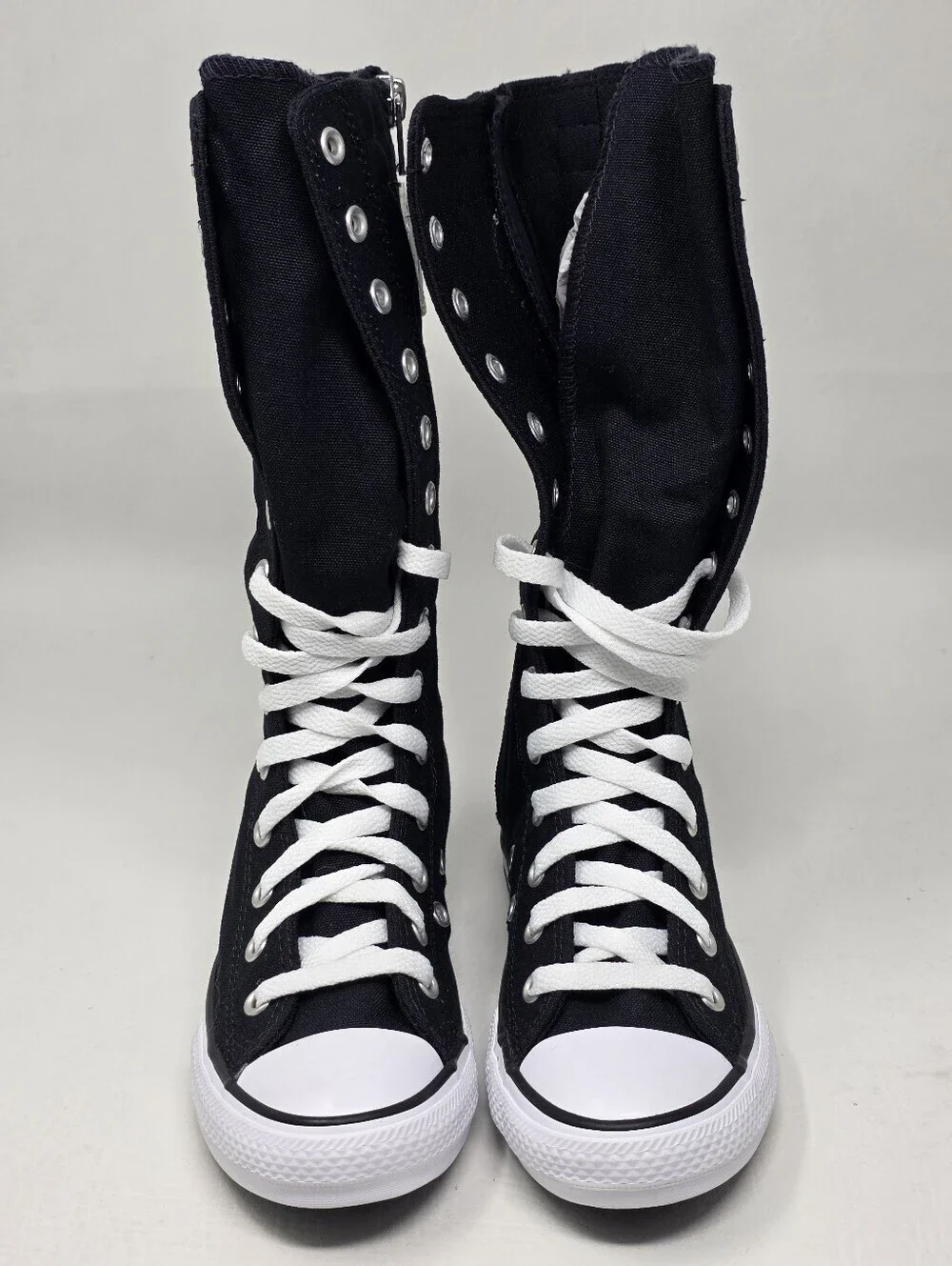 Converse youth size